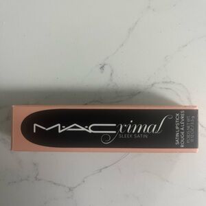 NWT Mac Cosmetics Creme D Nude Lipstick